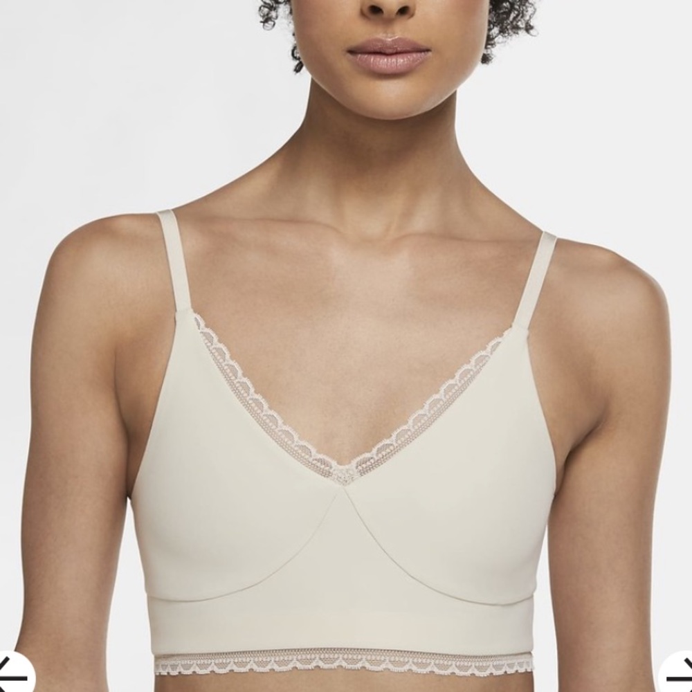 Nike Indy Luxe Light Support Bra
